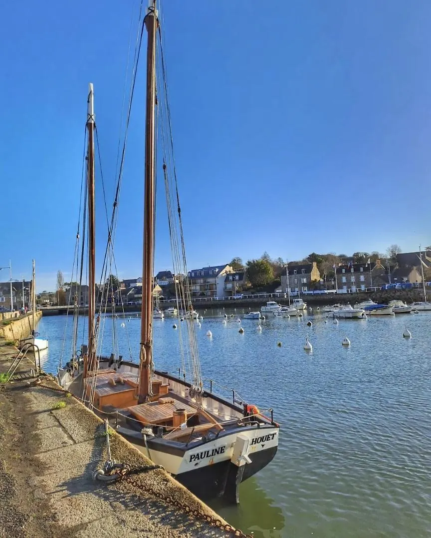 Apartment T3 Vue Mer - Face A La Plage Et Au Sentier Des Douaniers Planguenoual France